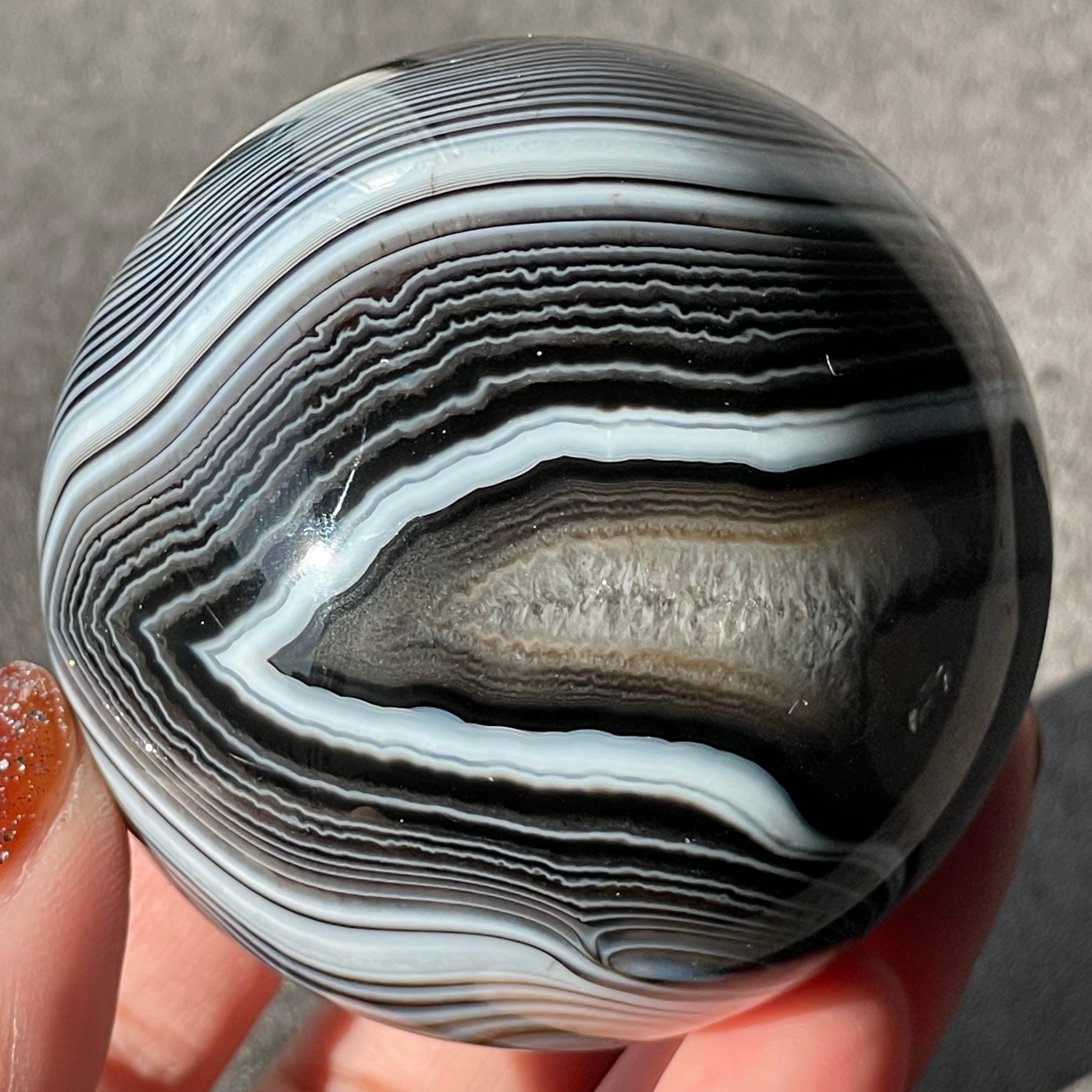 マダガスカル産♦︎Sardonyx サードニクス|Sphere スフィア|天然石