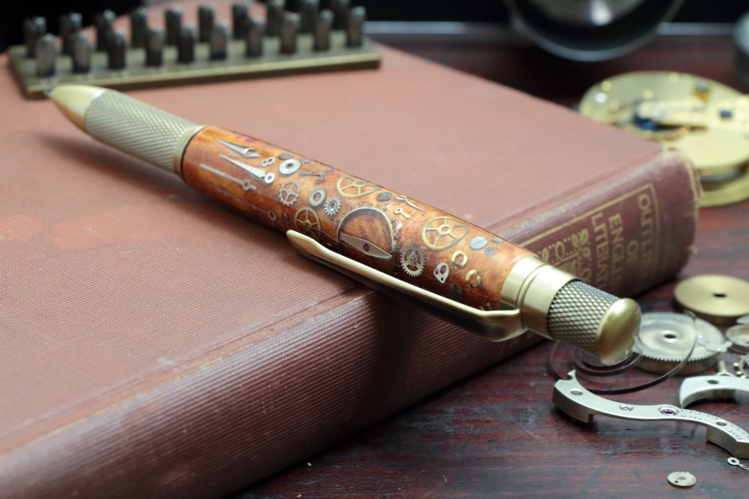 スイス製ヴィンテージ機械式時計パーツのペン軸・Alchymia Antique