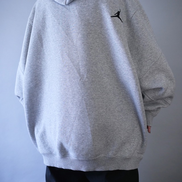 "Jordan" XXL over silhouette one point wappen sweat parka