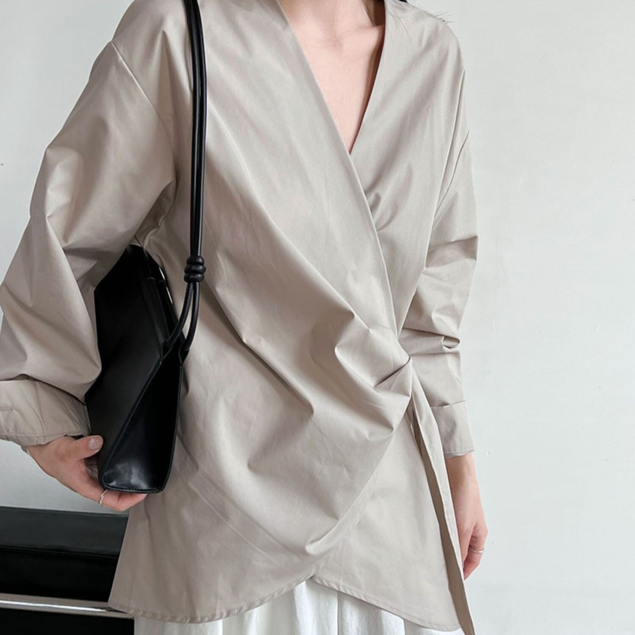 Irregular Waistband Tied Shirt / イレギュラー ウエストバンド タイ シャツ