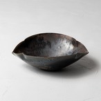 ［黒木 泰等］40.鉄黒釉柏葉小鉢