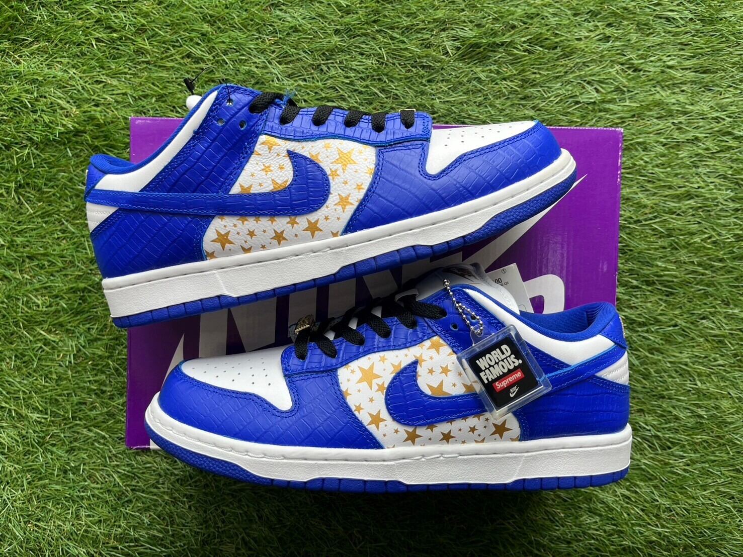 Supreme × NIKE SB DUNK LOW OG QS GOLD STARS HYPER BLUE DH3228-100 