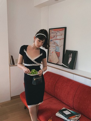 French lace stretch dress【H00011】