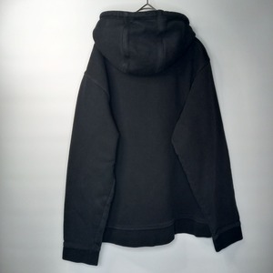 ナイキ　プルオーバー　スウェット　パーカー　刺繍ロゴ　センターロゴ　スウォッシュ