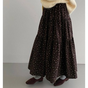 tiered small-floral long skirt　J00405