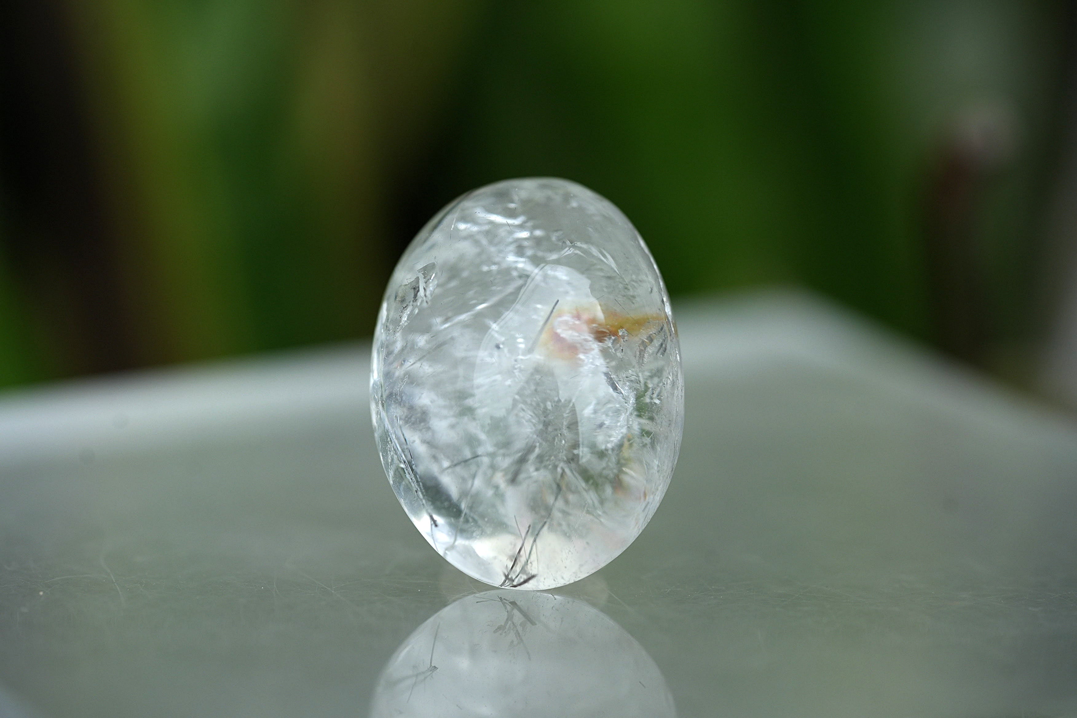 ルチルと透明ホワイト☆ガーデンクォーツ s1550 | Funky garuda Stone