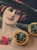 18mm Japanese ヴィンテージボタン グリーン系×ゴールド ゴージャス メタル×プラスチック アクセサリーパーツ 装飾材