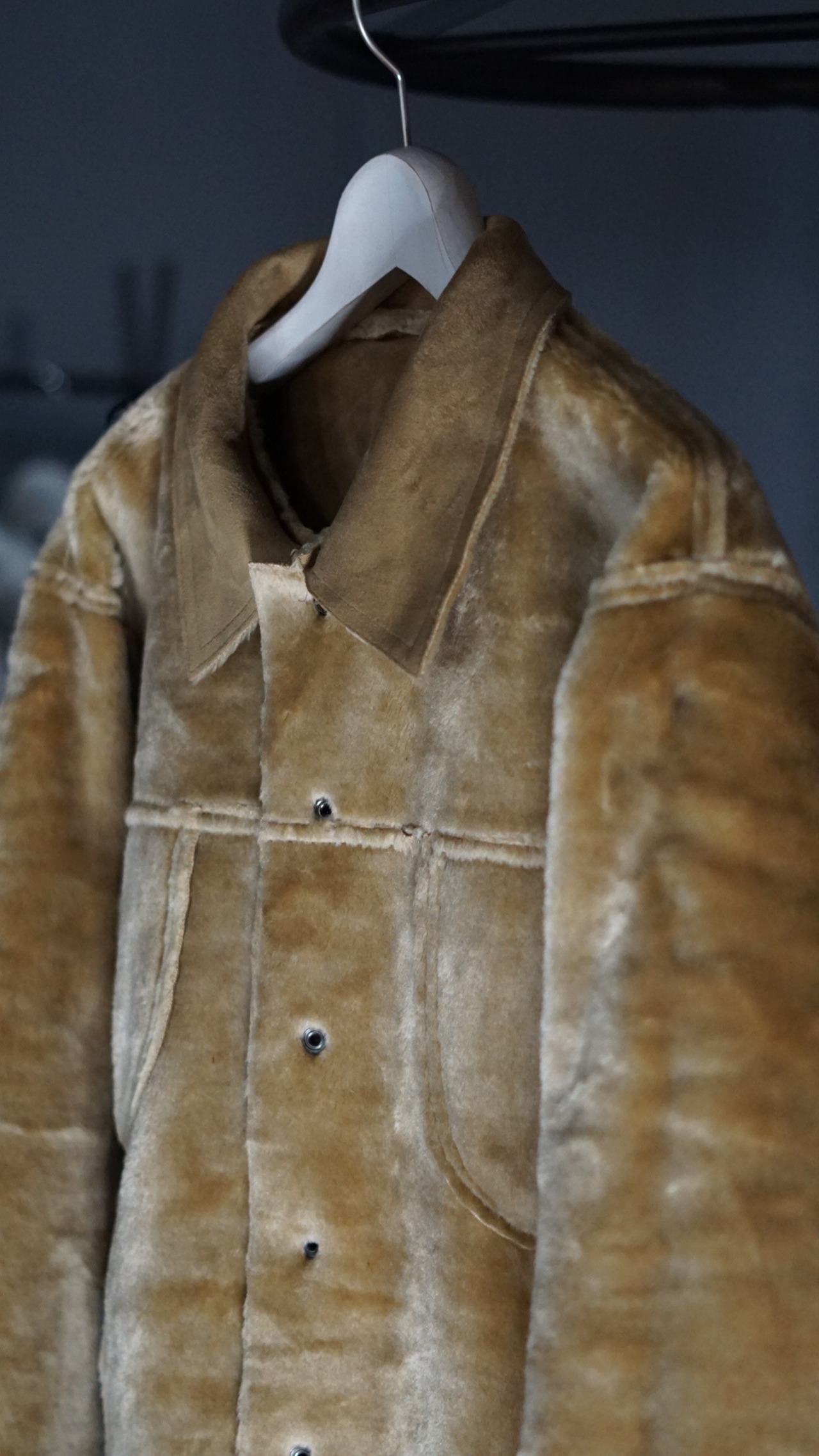 FAKE MOUTON JACKET