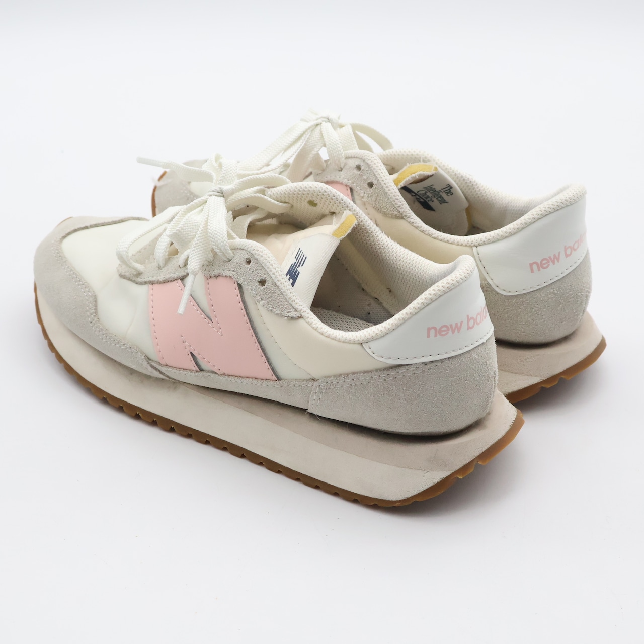 【レディースファッション】25CM new balance ニューバランス グレー 薄ピンク 白 靴 スニーカー シューズ 女性用 可愛い