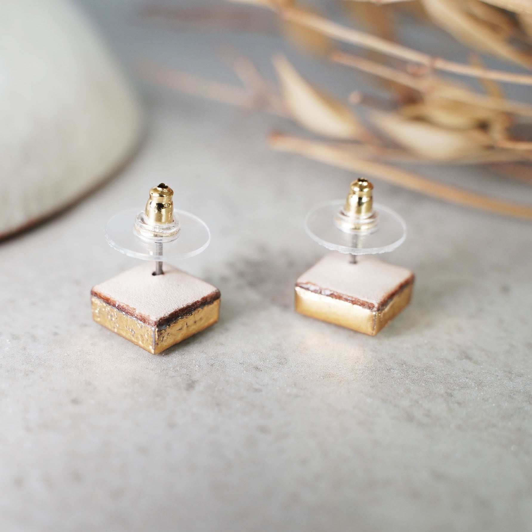 T-229 美濃焼 ハンドペイント 金絵付け タイル ピアス / イヤリング