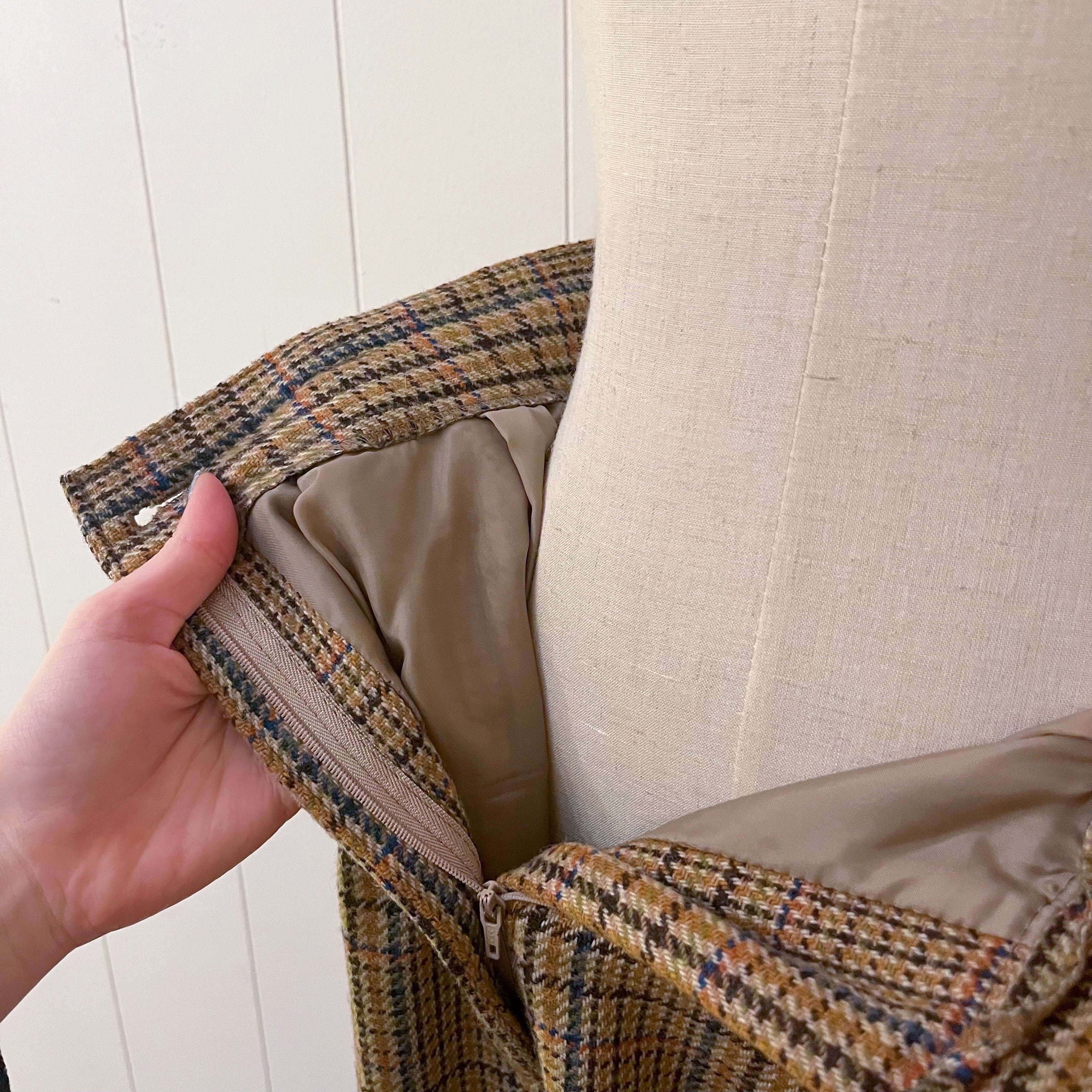 beige check wool tuck pants