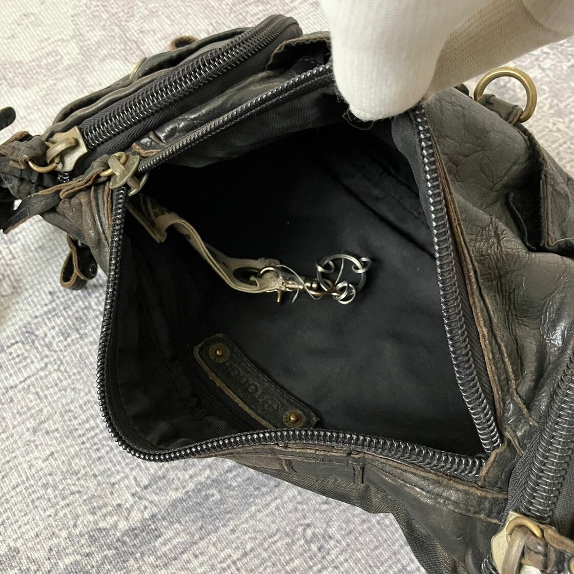 vintage】ボディバッグ レザー 切り替え ギミック スタッズ ブラック 