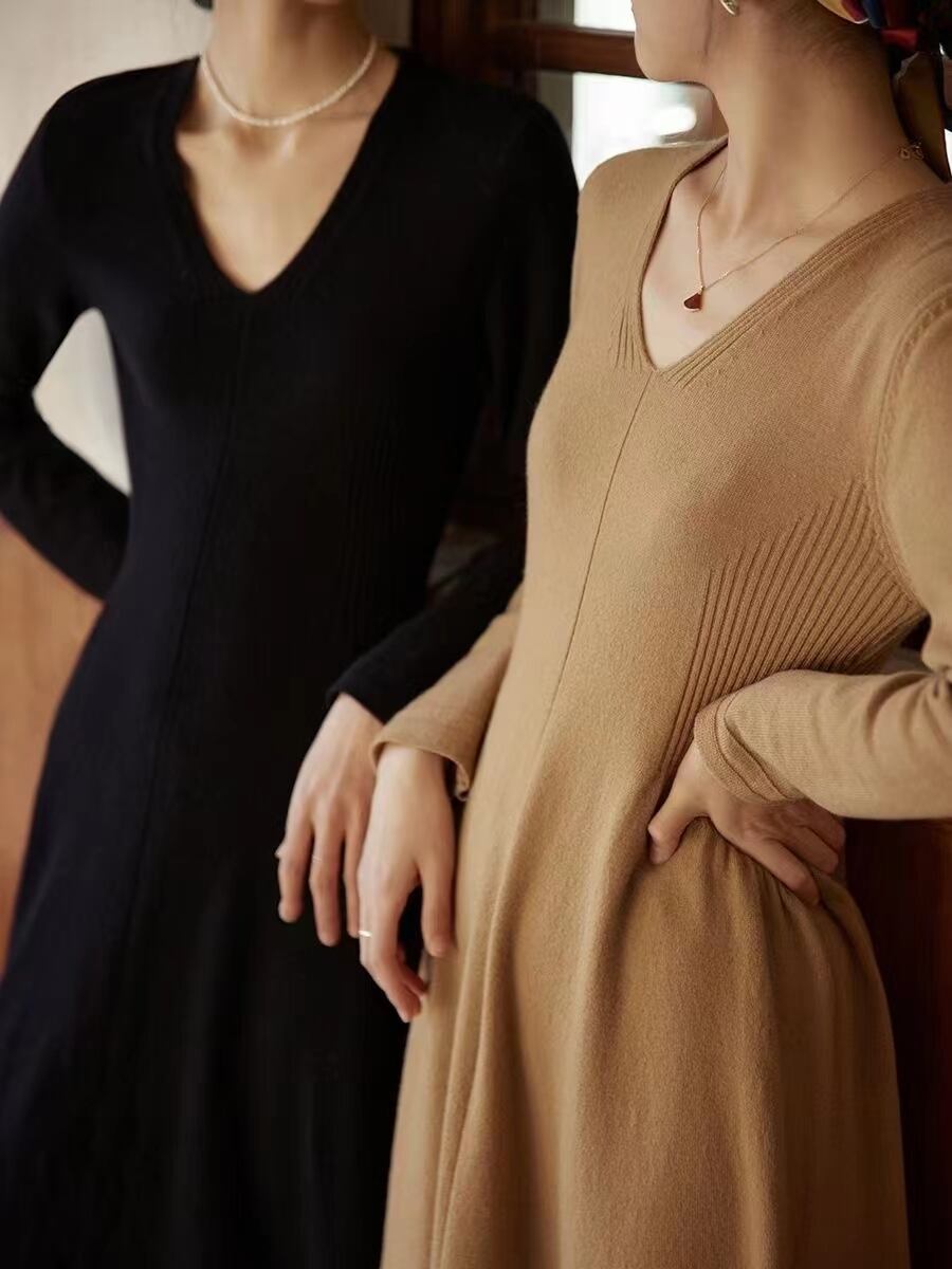 ウエストシェイプ　Vネック ニットワンピ　AJ1080-8612