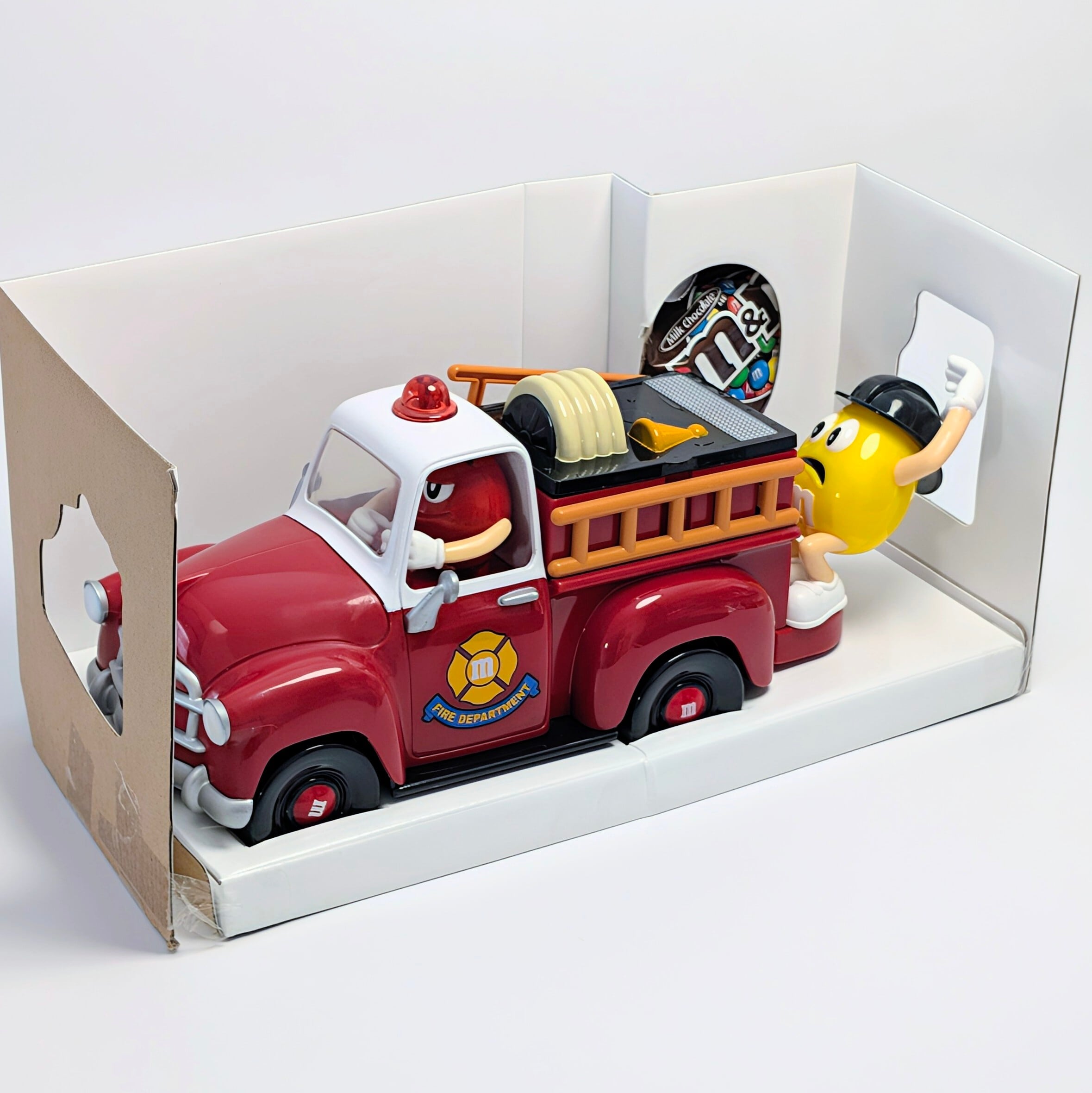 ⚡️SPECIAL LIMITED⚡️☆ DEADSTOCK / VINTAGE 2006☆【 m&m's ( エムアンドエムズ ) 】Red's Firehouse Fire Truck Candy Dispenser(FIVE ALARM FUN)OFFICIAL m&m's Limited Edition Collectible / 消防車 / チョコディスペンサー / キャンディディスペンサー 〚アメリカン雑貨 アメトイ〛