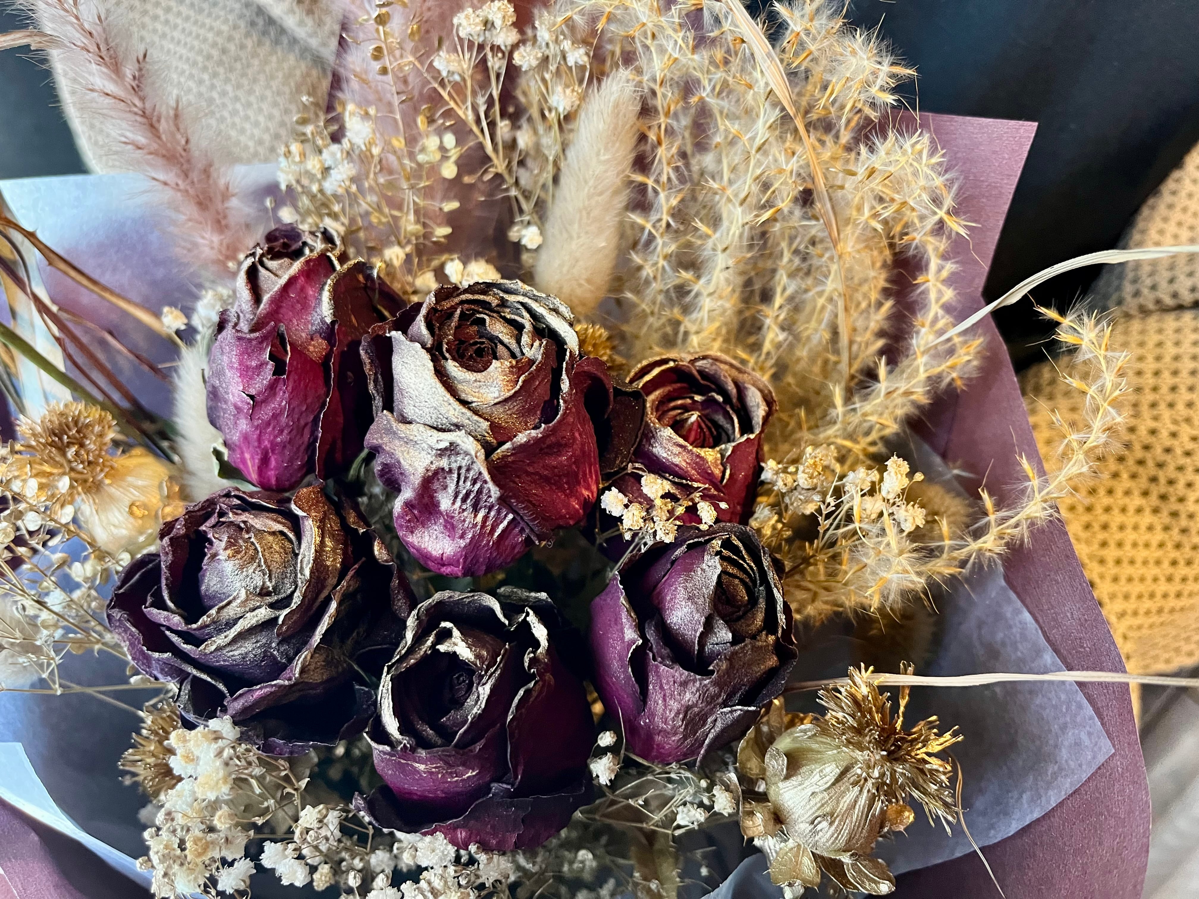 バラ12本とかすみ草のブーケ | ﾄﾞﾗｲﾌﾗﾜｰ専門店 LYRICAL