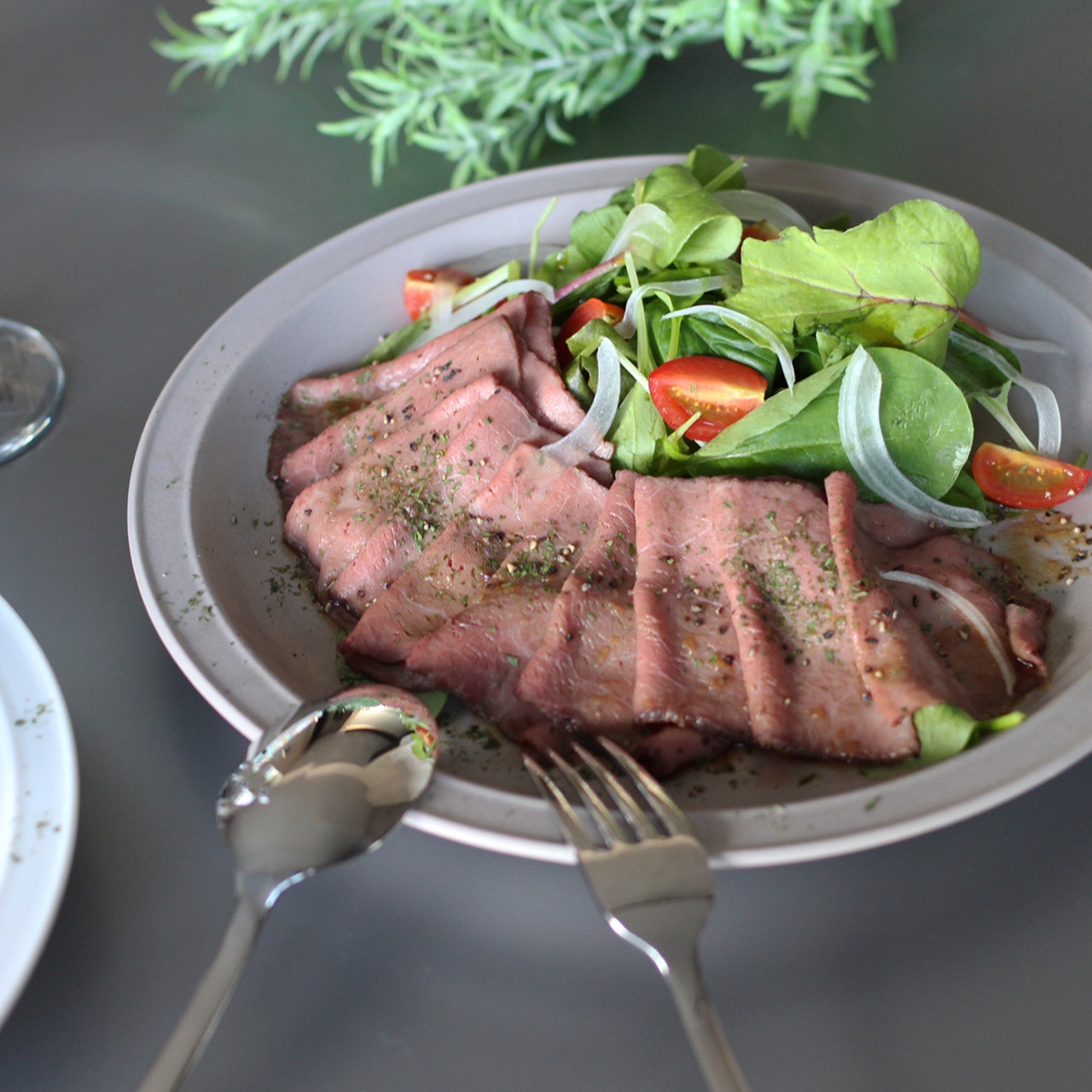 Mist gray/Siro  ミストグレー／シロ　23.5cmプレート