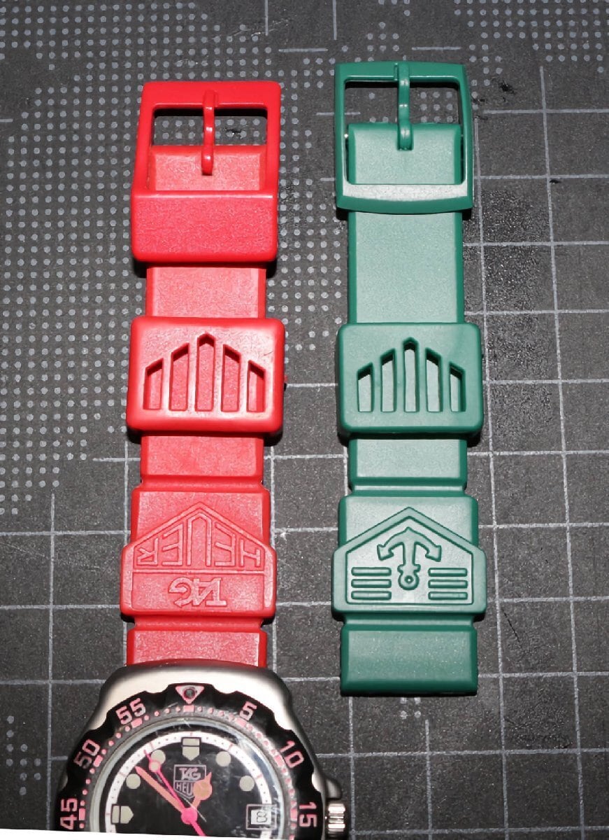 タグホイヤーフォーミュラ-1 純正風 赤 青 緑 黄 オレンジ ラバー