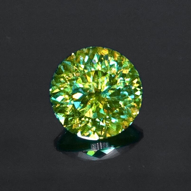 12/31までセール　宝石質　ファイナルグレード スフェーン　11㍉　一点物 Bright Brilliant Cut™️ “145 Facets” 】色彩が躍る翆の幻影 1.18ct