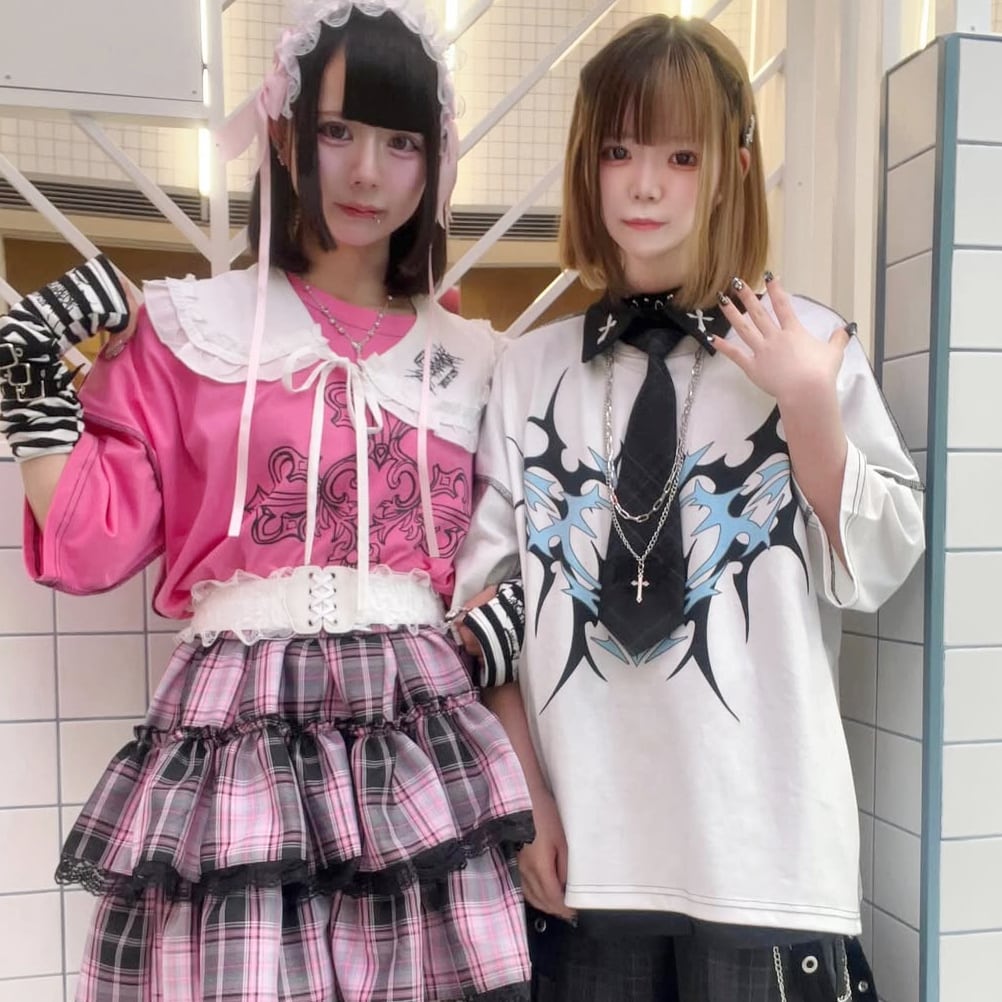 アンティーククロスステッチTシャツ | VOLCAN&APHRODITE