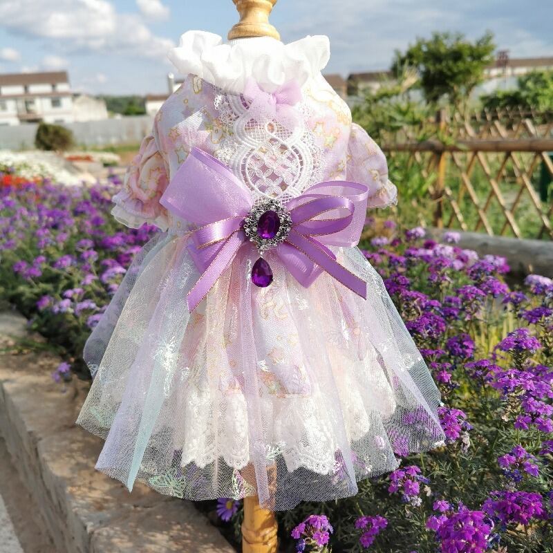 大型犬もOK メルヘン模様のパープルドレス