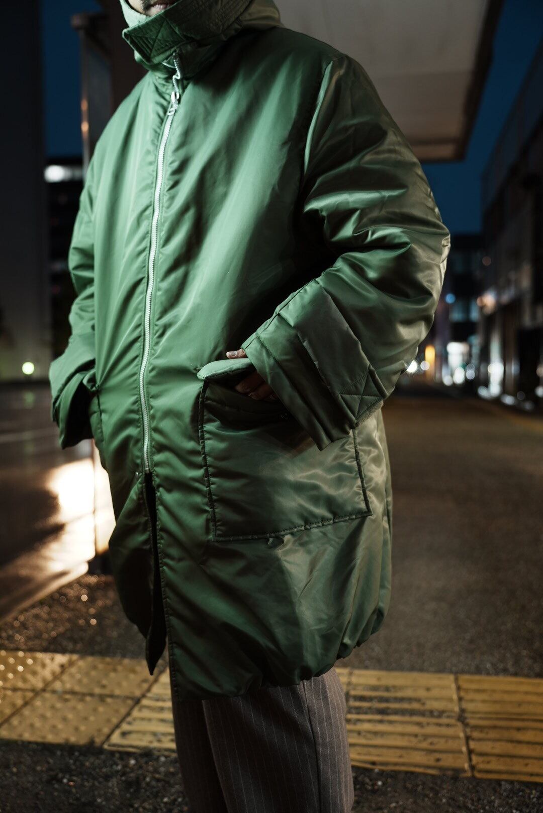 お*ん様 Sand Waterr RESEARCHED PADDED COAT Sand Waterr RESEARCHED PADDED COAT / NYLON SATIN | LIT