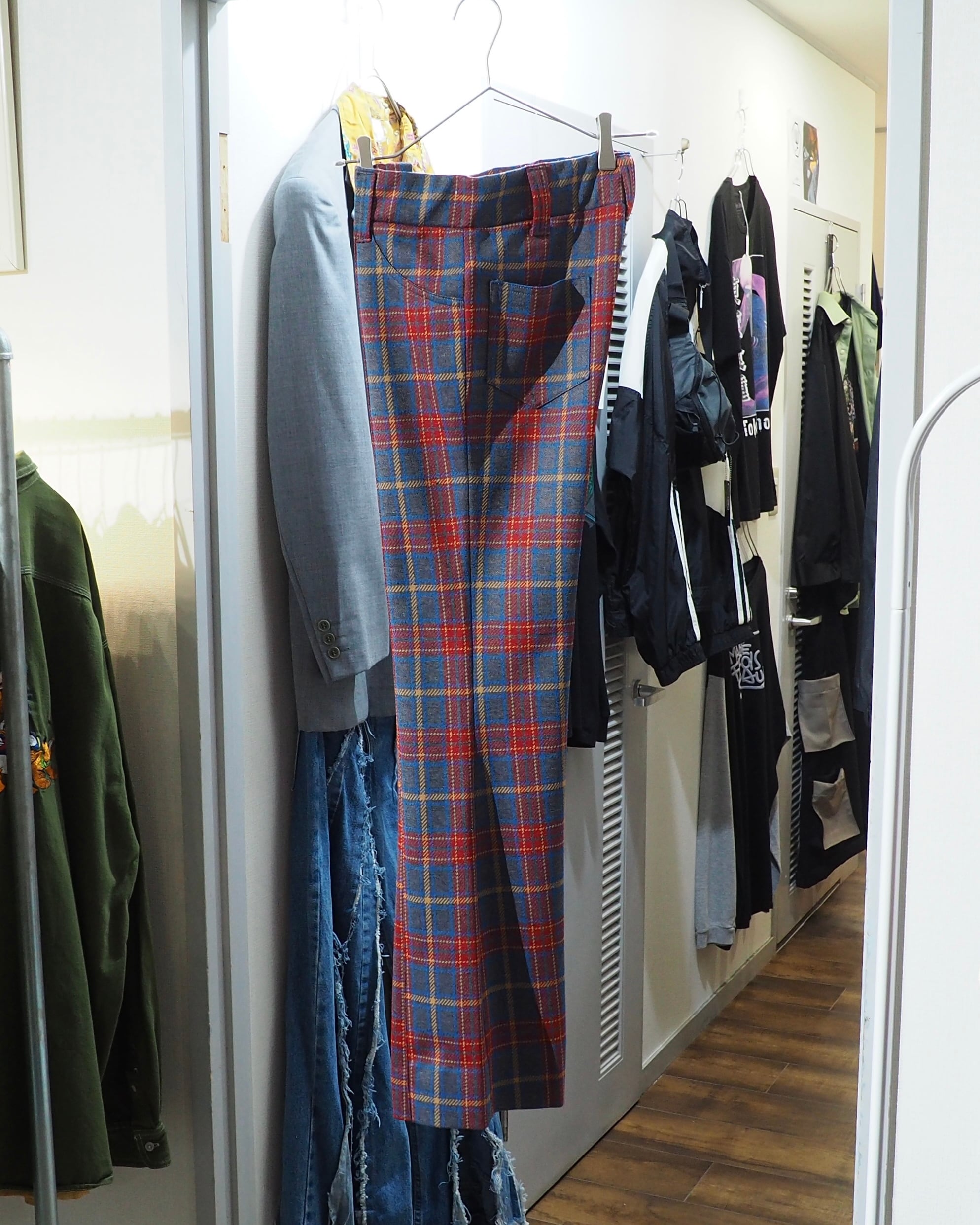 1970s ” H BAR C ” Beautiful Tartan check pattern vintage Flare pants