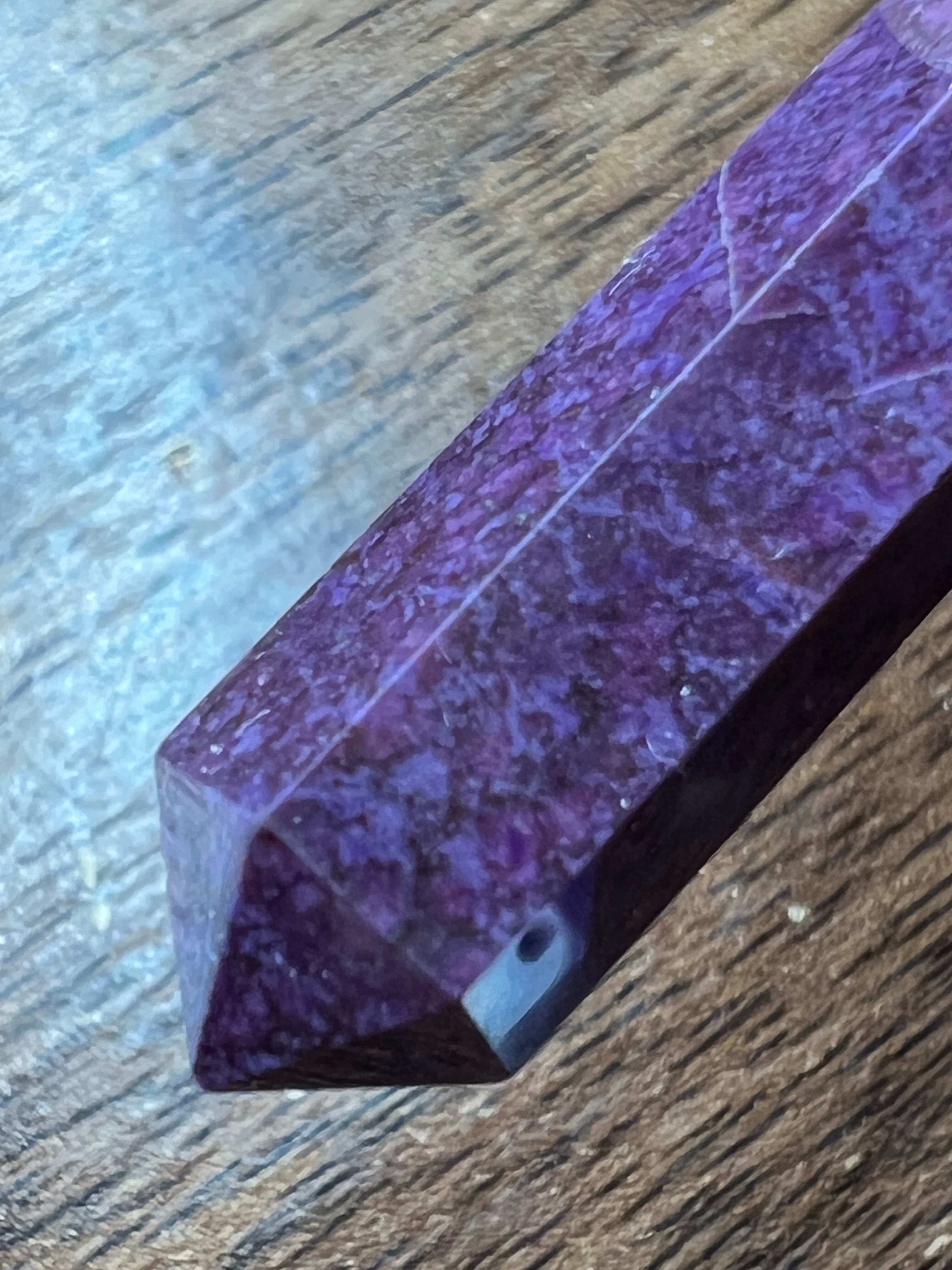 【過去から戻りつつある】a スギライト ダブルポイントペンダントヘッド