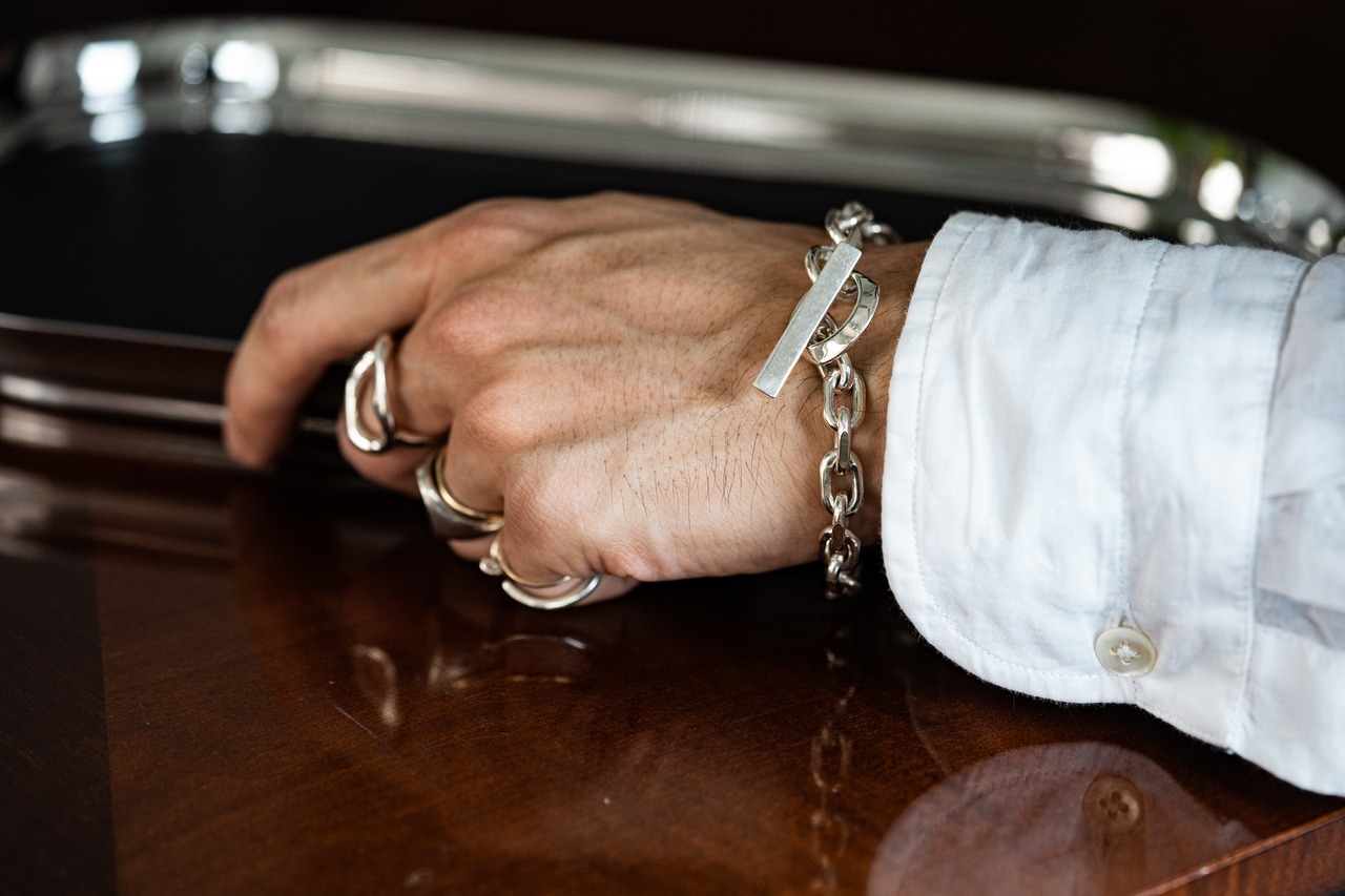 BN-053 Triangle bar bracelet