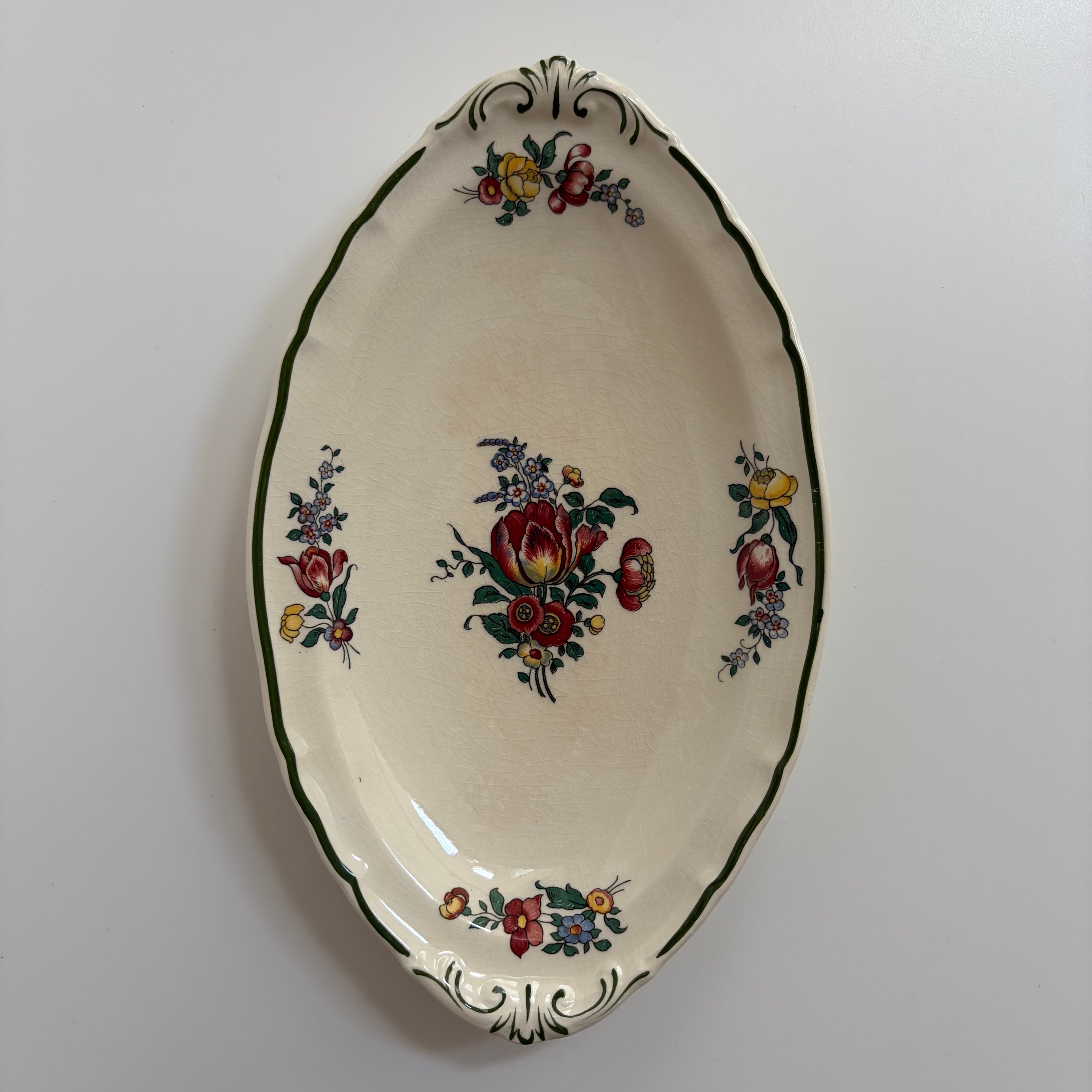 ビレロイボッホ　ストラスブールの花柄ソーシエール ビレロイボッホ Alt Strasbourg（アルトストラスブール）ラヴィエ