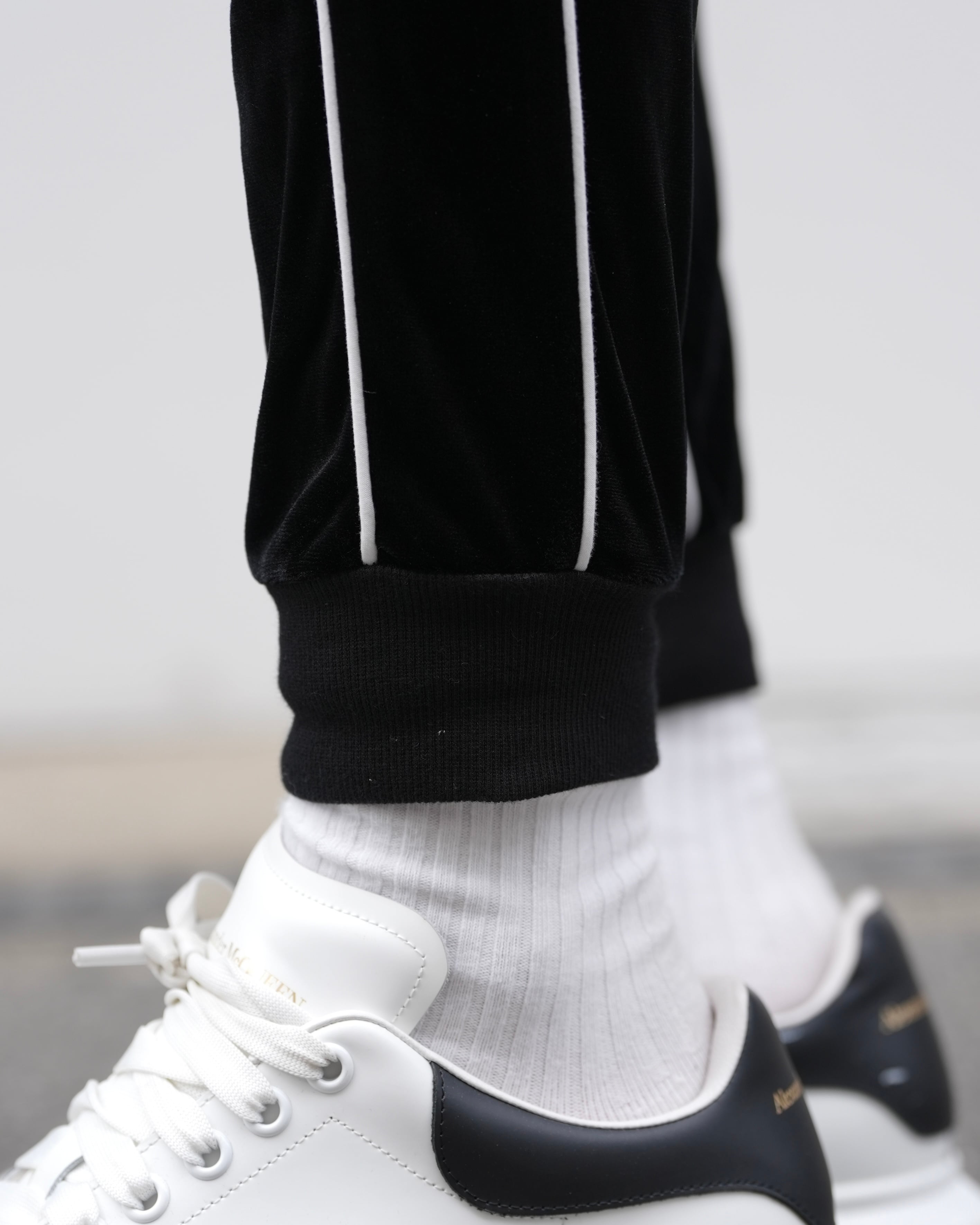 CROSS ZIP SWEAT PANTS BLACK【BB25018】 | BELINDA OFFICIAL