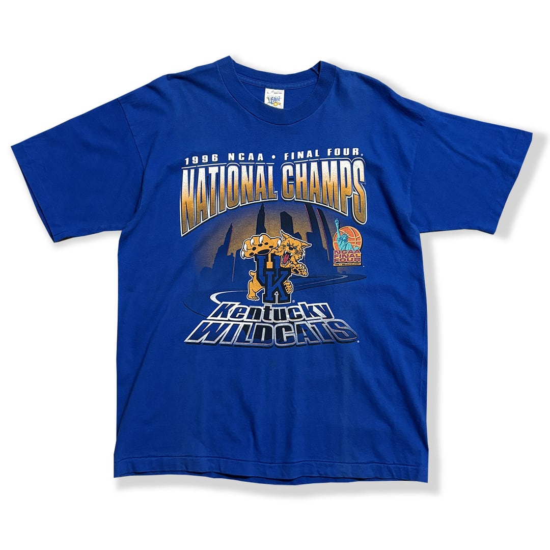 University of Kentucky -1996 National Champs- Printed T-shirt. OFFICIAL FAN SPORTSWEAR