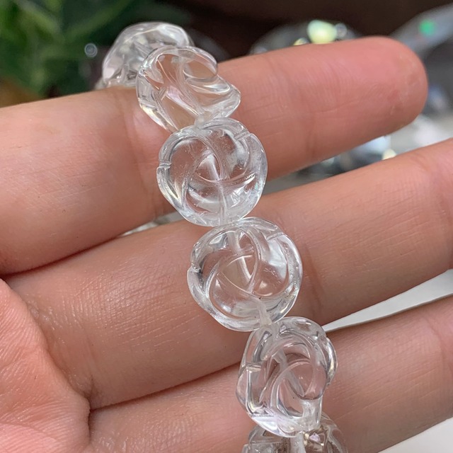 水晶お花彫りブレスレット(ランダム発送)