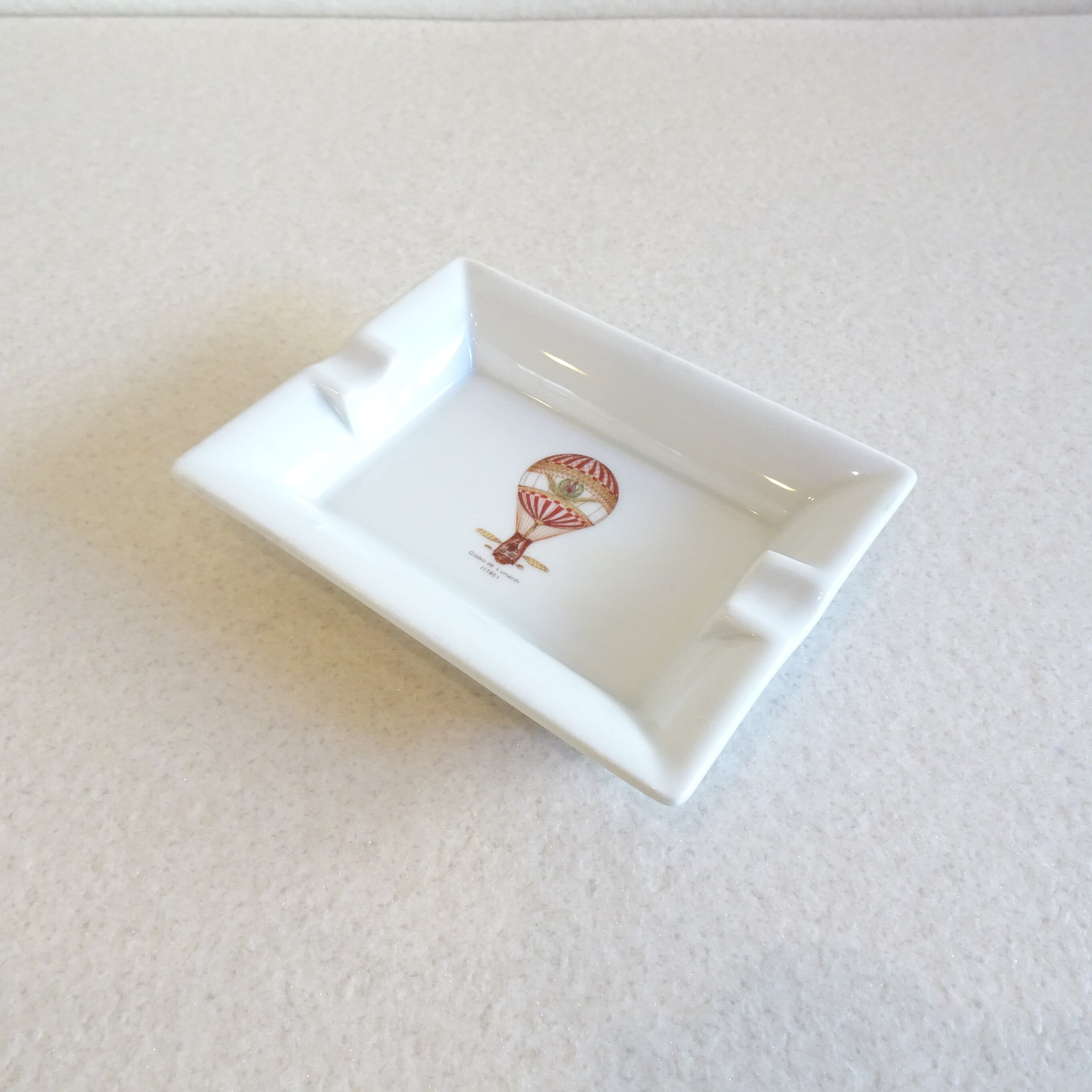 フランス・APILCO 気球のアッシュトレイ