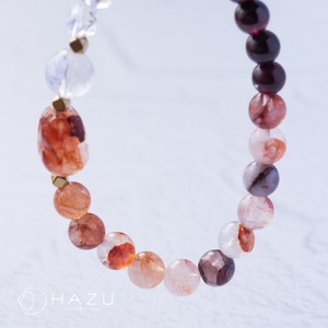 赤いパワーと金運の貔貅ちゃん［ライモナイト貔貅／ライモナイトインクォーツ／ガーネット／水晶／アイリスクオーツ］