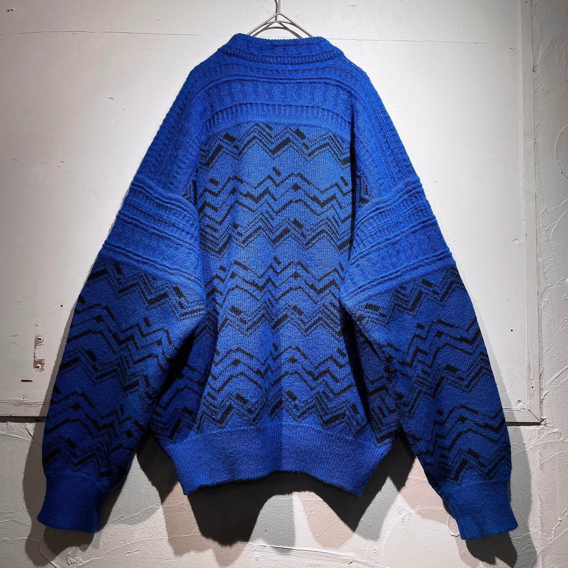 1990s Vivid Blue color zigzag pattern design loose silhouette vintage knit