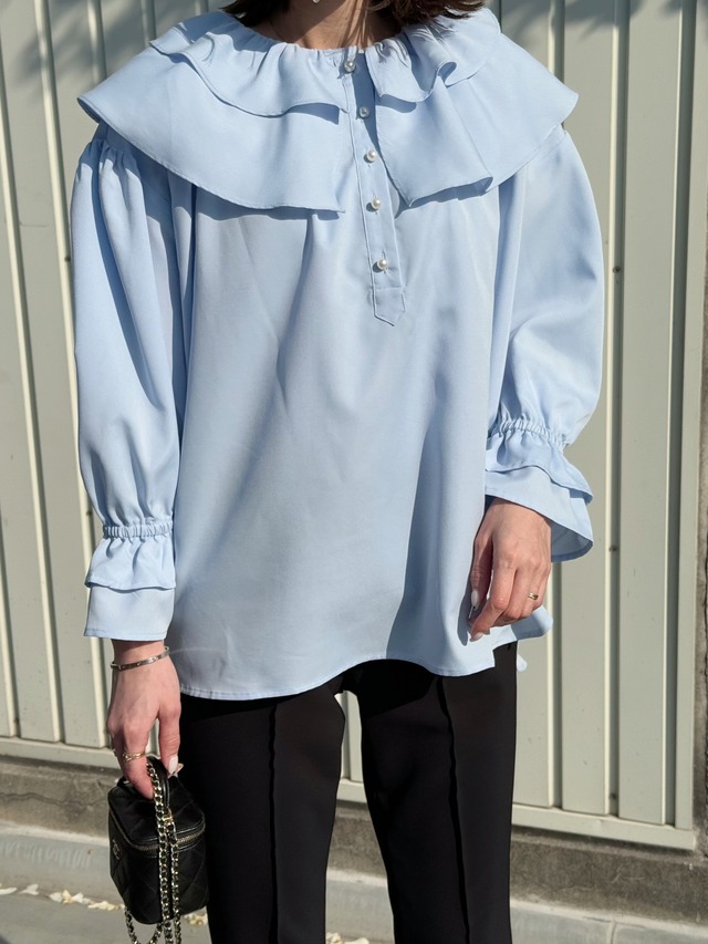 ビッグフリルパールブラウス