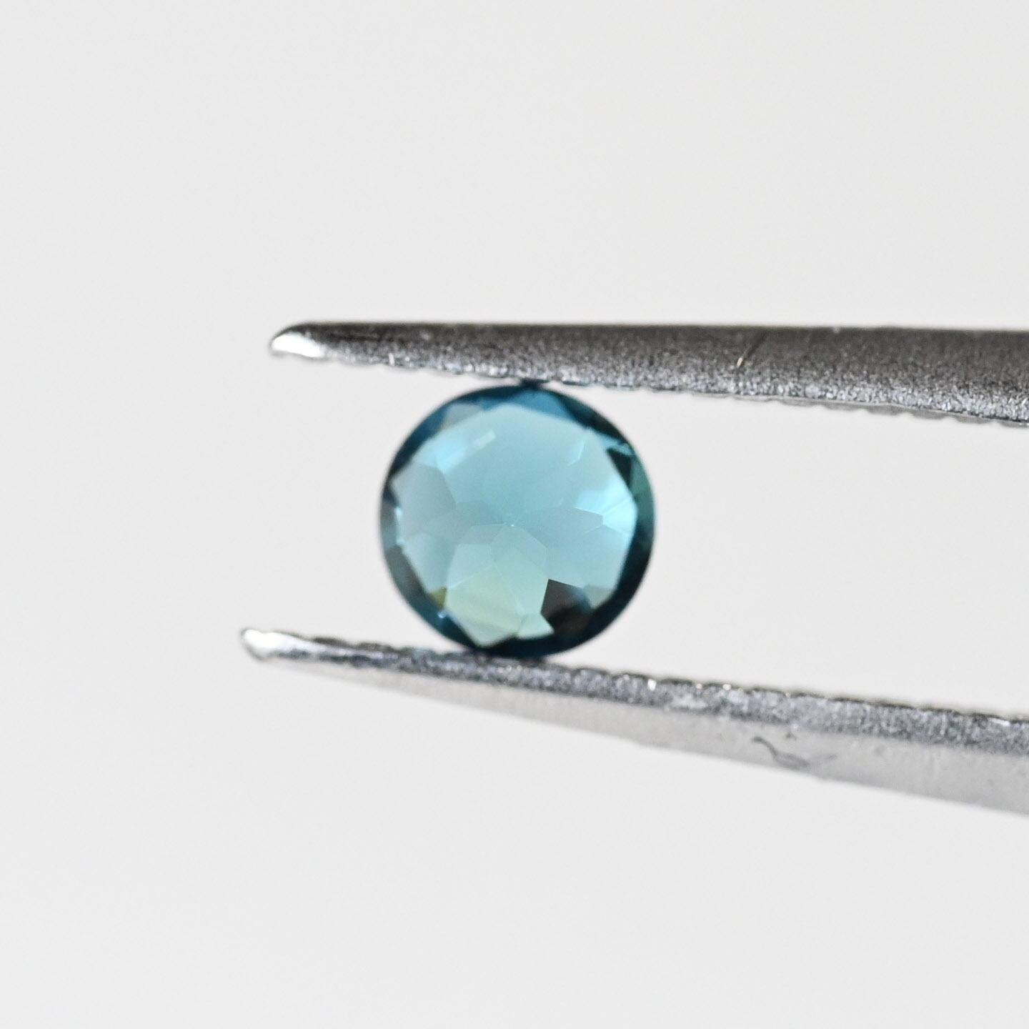 店舗3周年記念特別価格】インディゴライトトルマリン 0.136ct