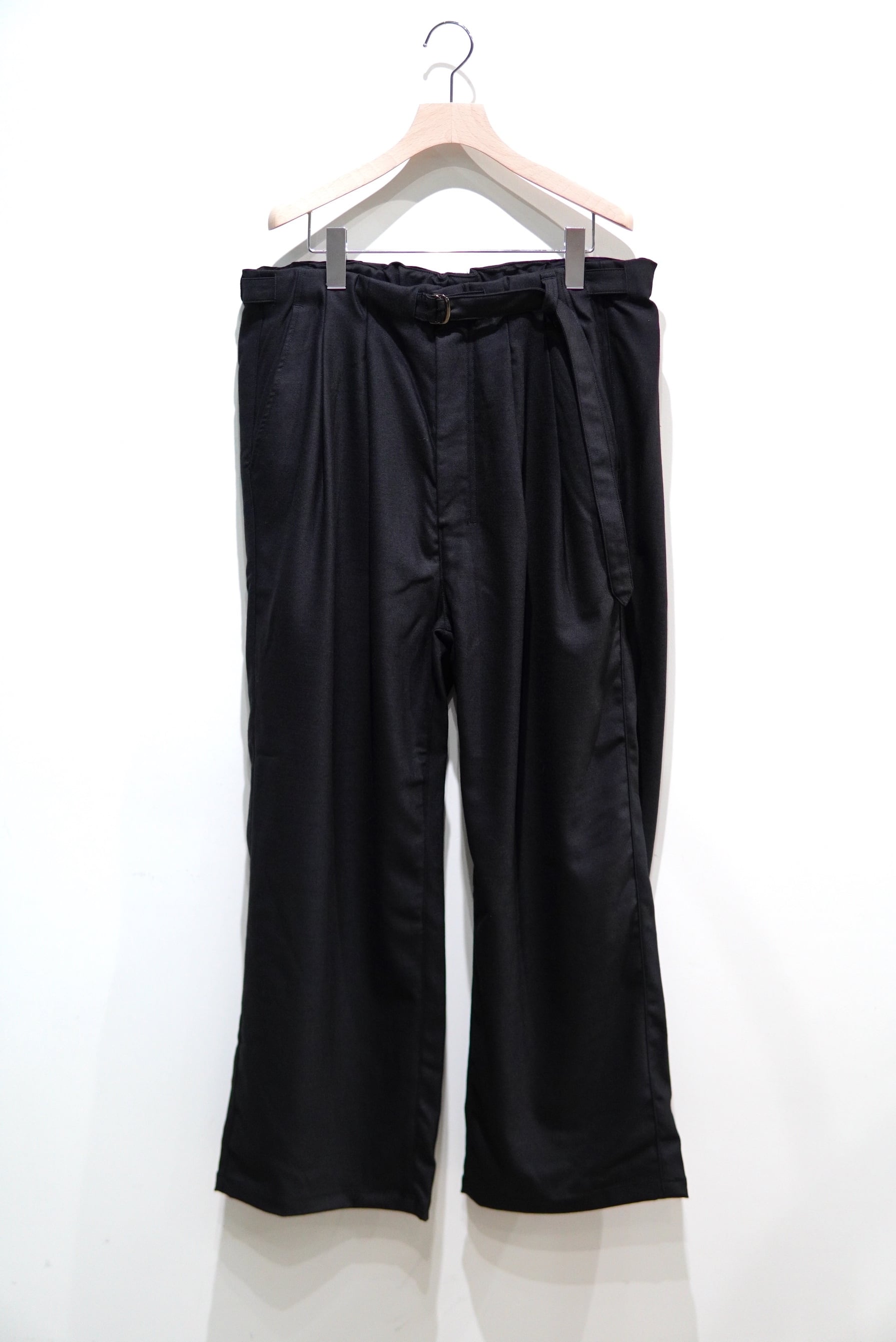 ANCELLM / WOOL SATIN BELT-LESS SLACKS / ANC-PT127