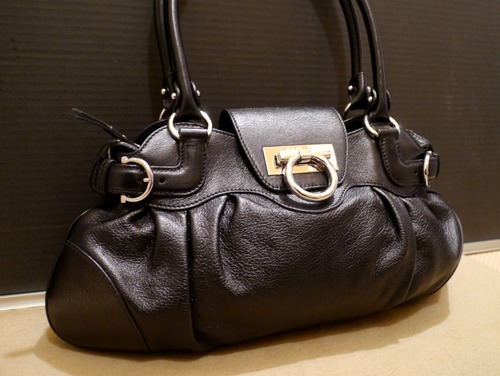 ◆SalvatoreFerragamo フェラガモ ガンチーニ レザー バッグ◆