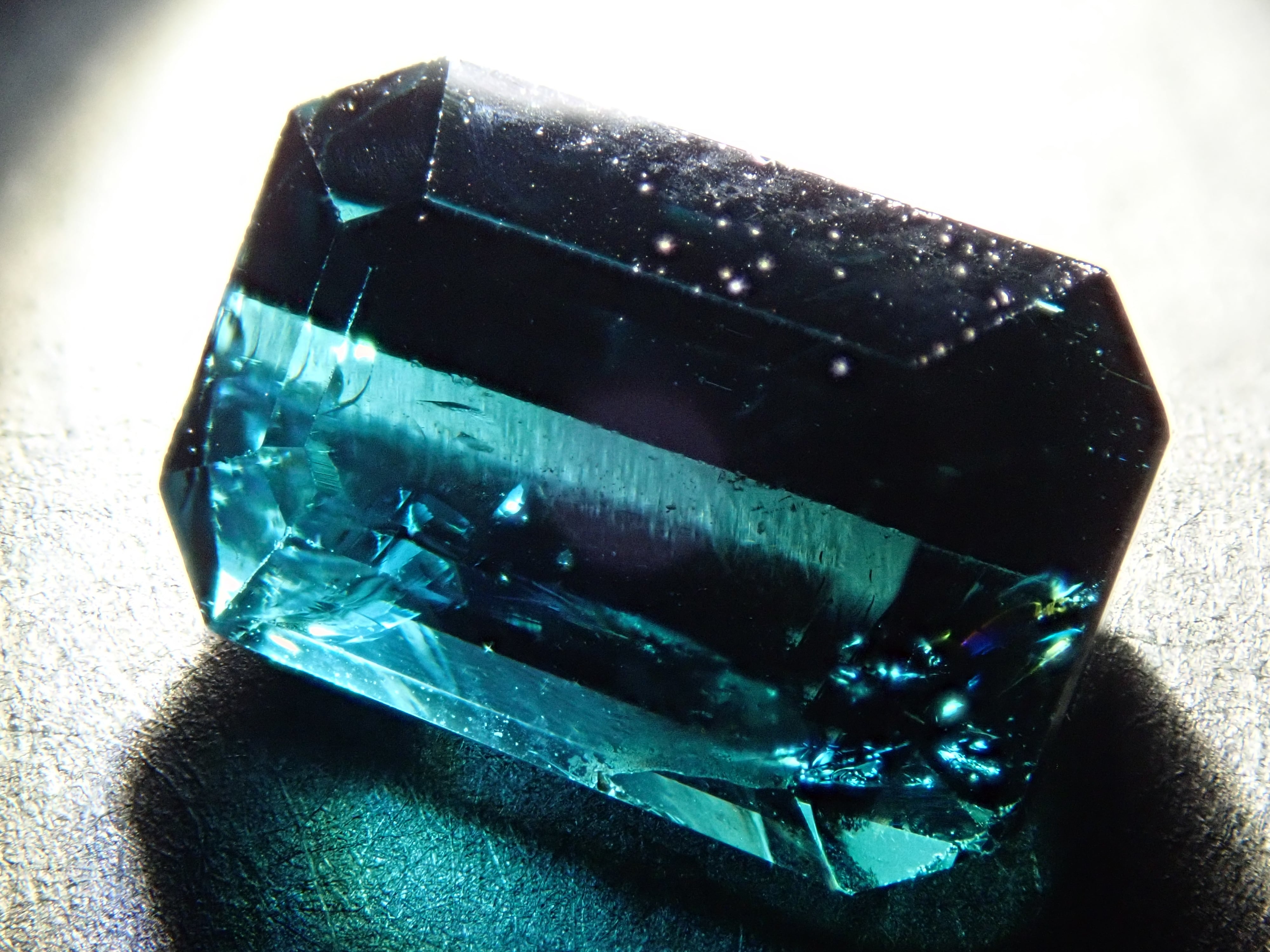 【新商品】アフガニスタン産訳あり ブルートルマリン 2.914ct