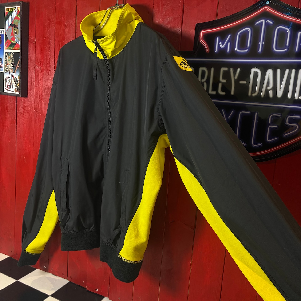 90s adidas EQUIPMENT ナイロンジャケット　黒黄　アディダス　エキップメント