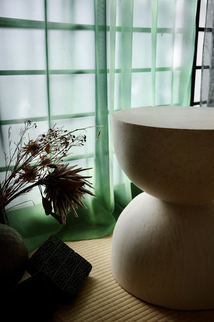 Side table & chair objet