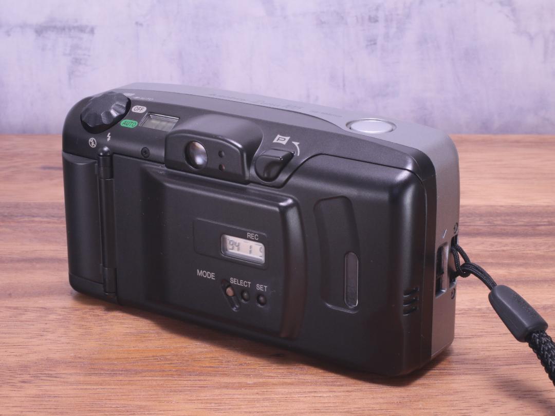 Canon Autoboy Luna 105 | Totte Me Camera