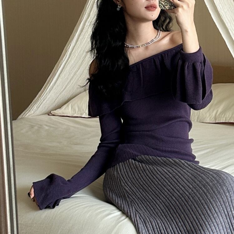 Frilled off-the-shoulder knit top 00168