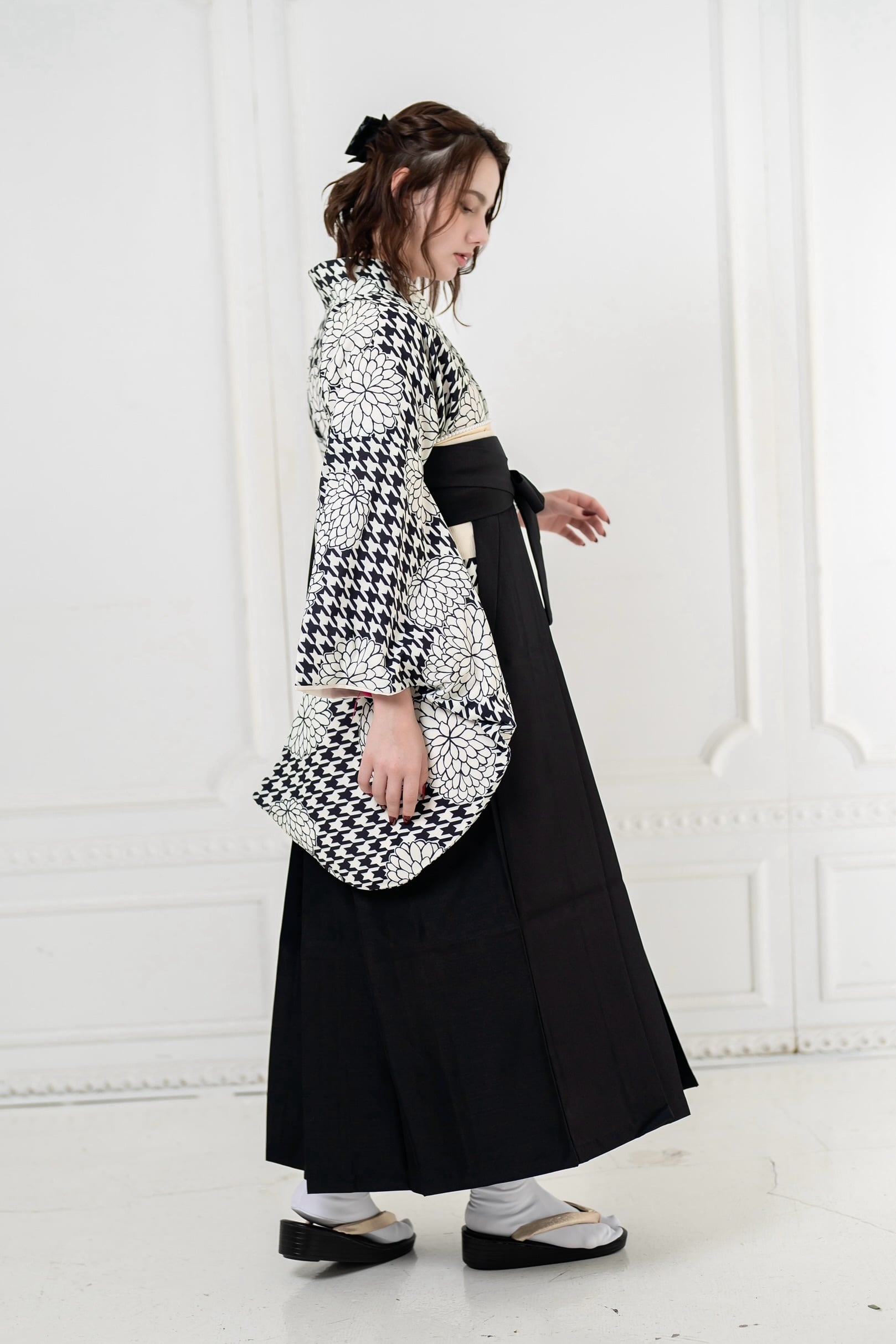 Kimono Sienne 卒業式袴3点セット 白 黒 千鳥 ダリア 二尺袖着物 袴 黒