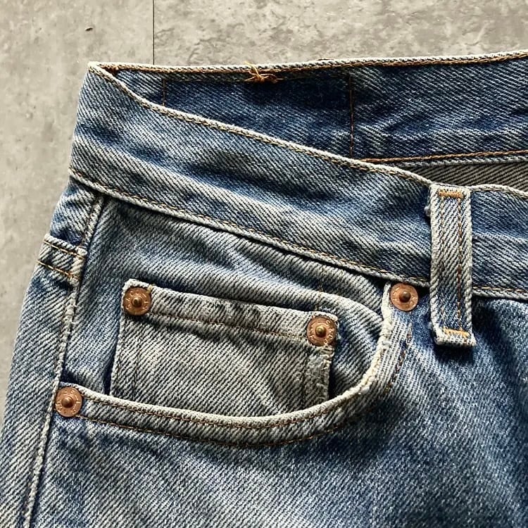 W31 L36】90's US.Levis 501 リーバイス バレンシア工場(555) ボタン裏