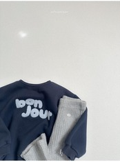 〖取寄〗韓国子供服 / 26winter / atomeme / ボンジュールトレーナー / キッズ *S~XL*