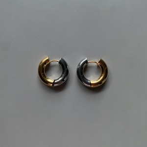 Half contrast hoop pierce