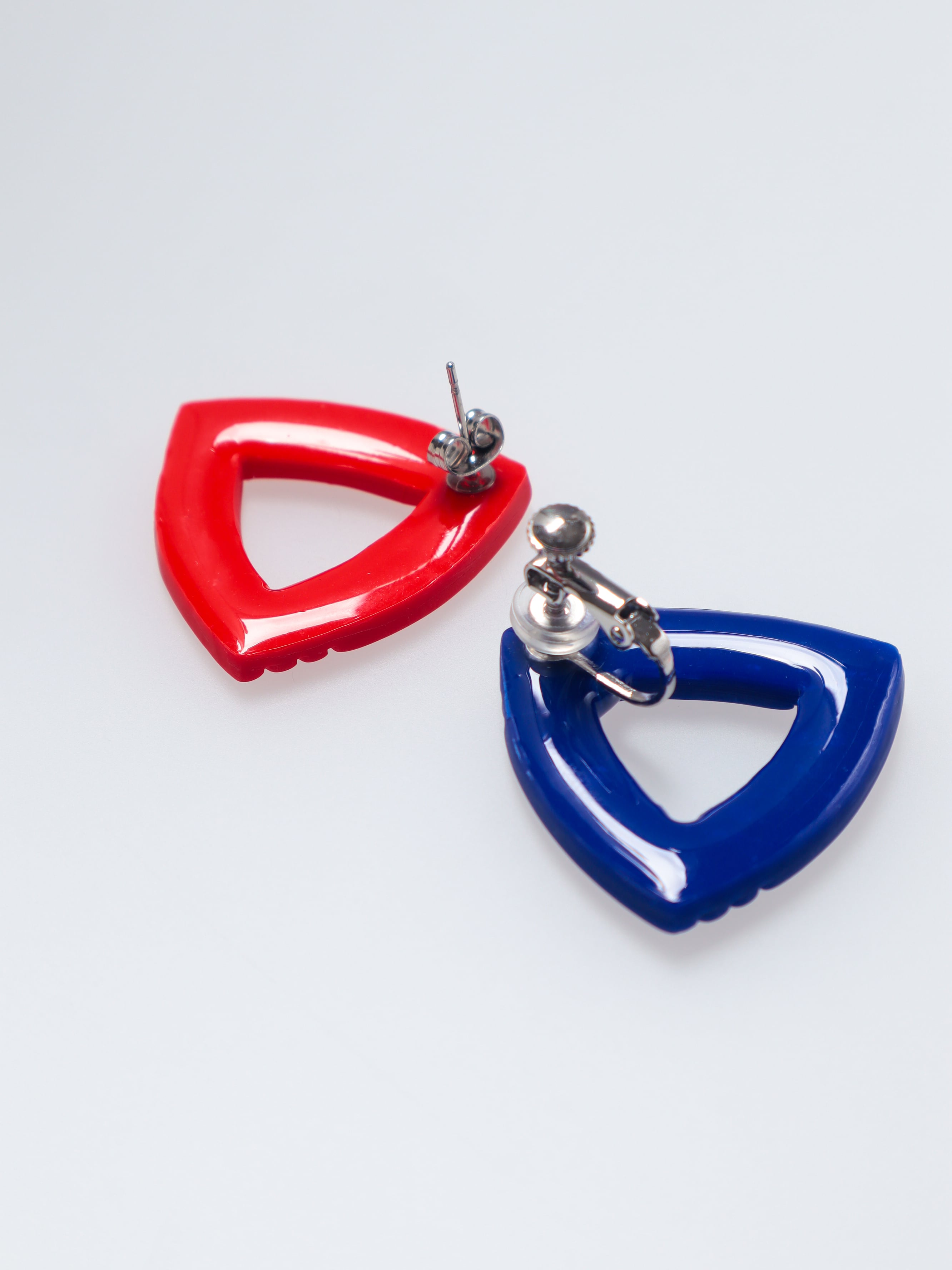 赤のピアス | IROCHIKA