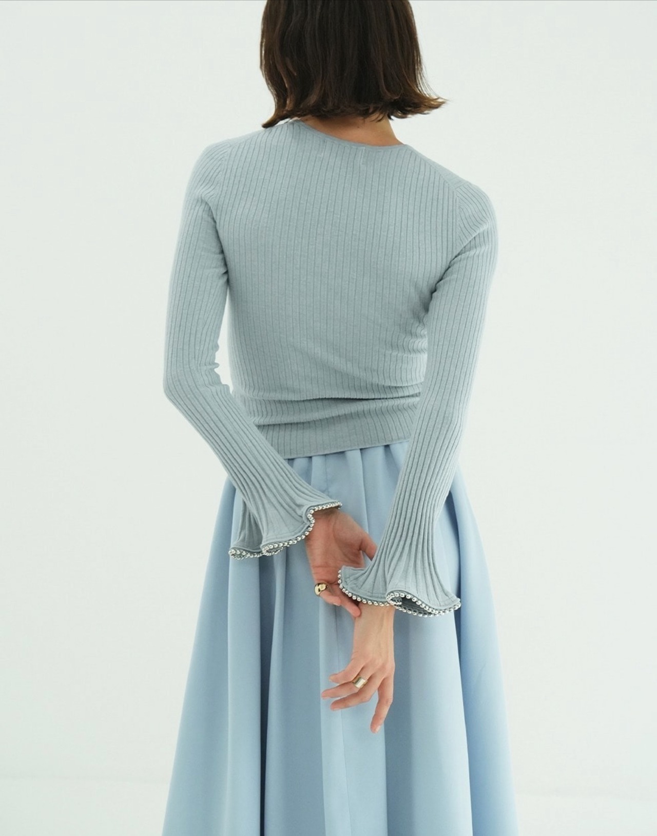 CLANE EMBELLISHED FRILL SLEEVE KNIT TOPS